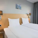 Scandic Vestfjord Lofoten Отель 3*
