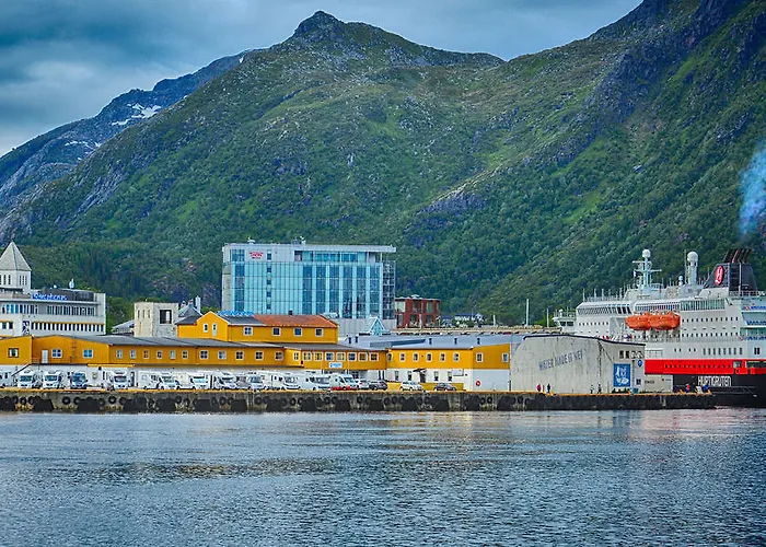 Scandic Vestfjord Lofoten מלון 3*